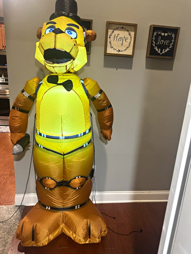 Freddy fazbear illuminated - freddy,